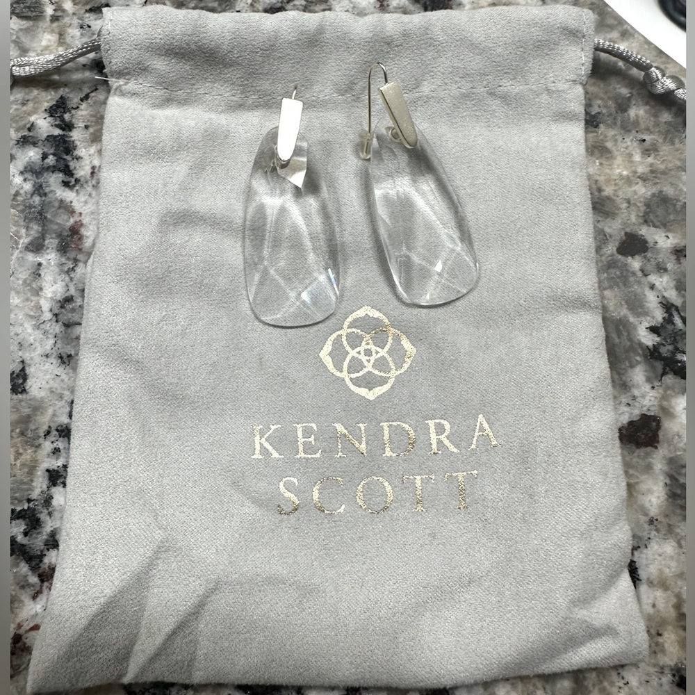 Kendra Scott earrings 
Maize gold style 106